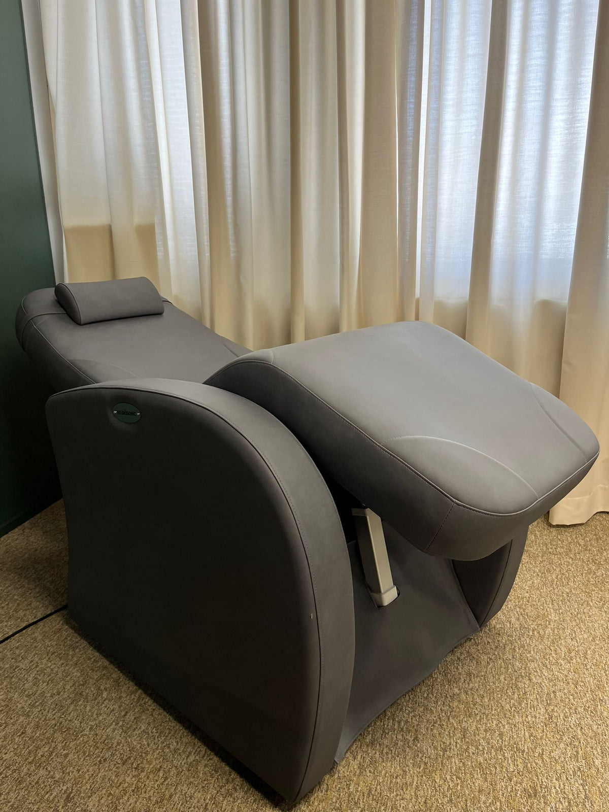 Neurosonic divan gen1 demonstrationsprodukt med tillbehör